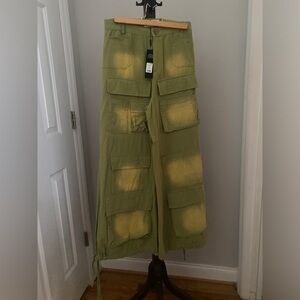 Fashion Nova Backstage Mineral Wash Cargo pants Size Large green